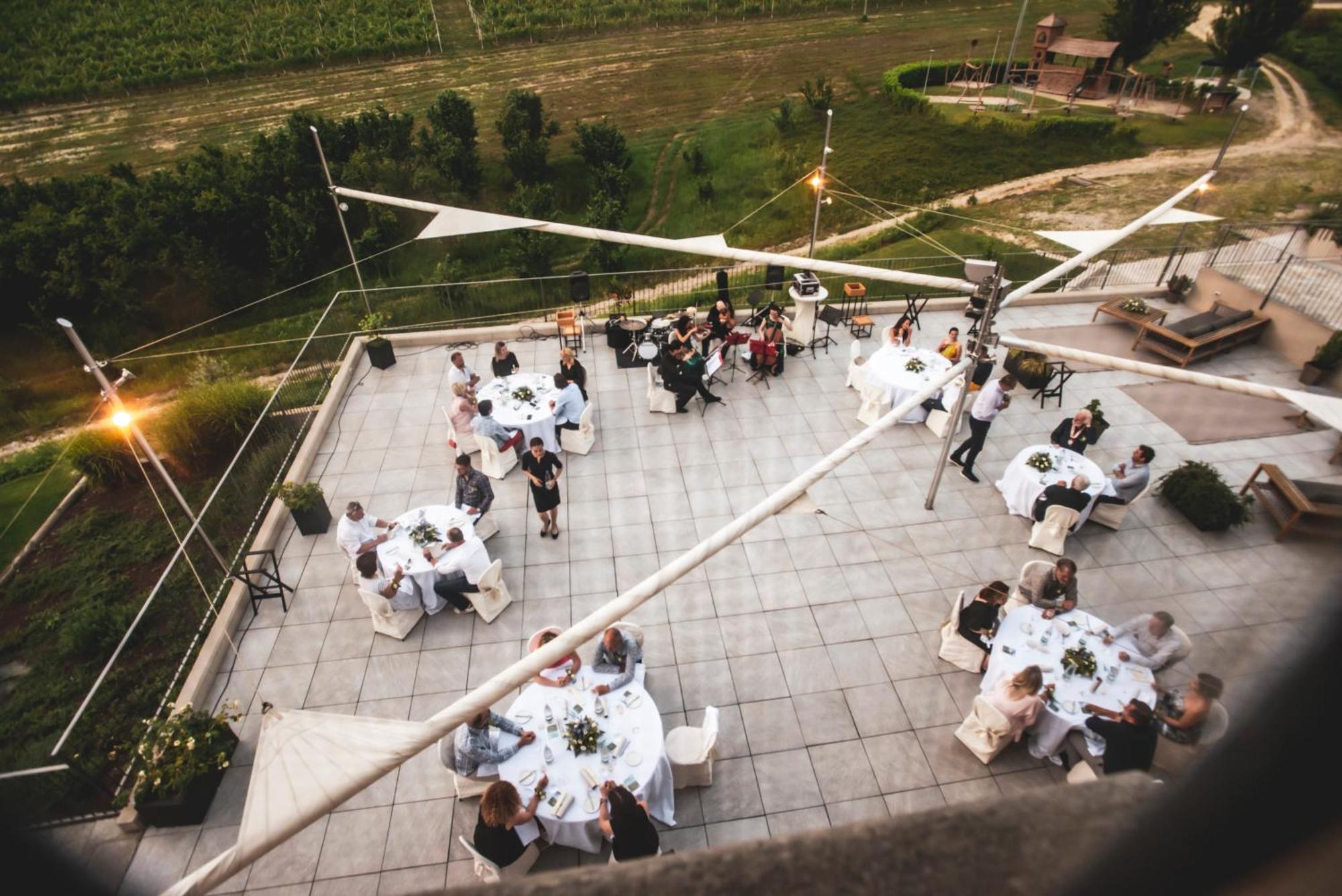 Reva Resort Monforte D'Alba Exterior photo