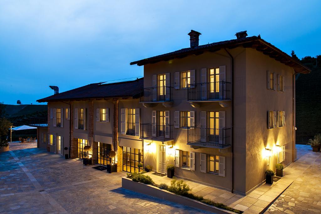 Reva Resort Monforte D'Alba Exterior photo